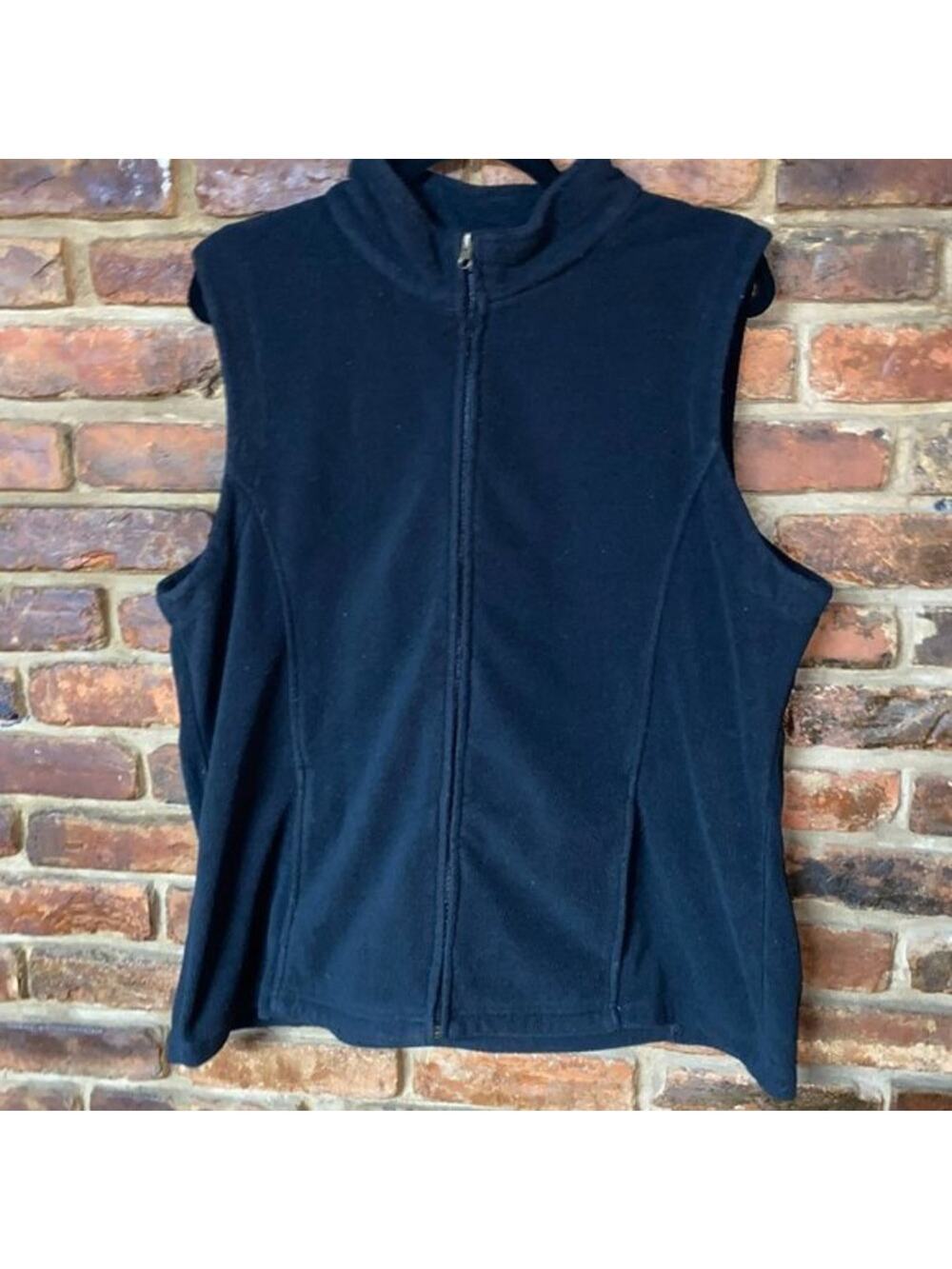 Kinetic Plus Solid Black Fleece Full Zip Sleeveless Vest Women's